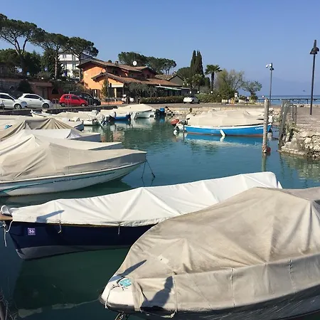 Casa Mary Due - Trilocale Con Giardino Privato A Due Passi Dal Sirmione