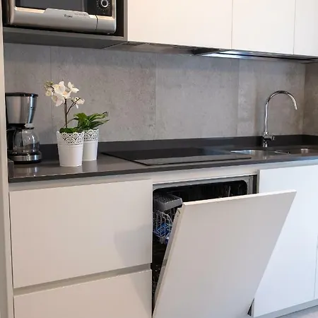 Casa Mary Due - Trilocale Con Giardino Privato A Due Passi Dal Apartment *