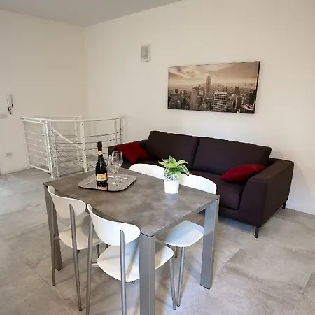 Casa Mary Due - Trilocale Con Giardino Privato A Due Passi Dal Appartement Sirmione